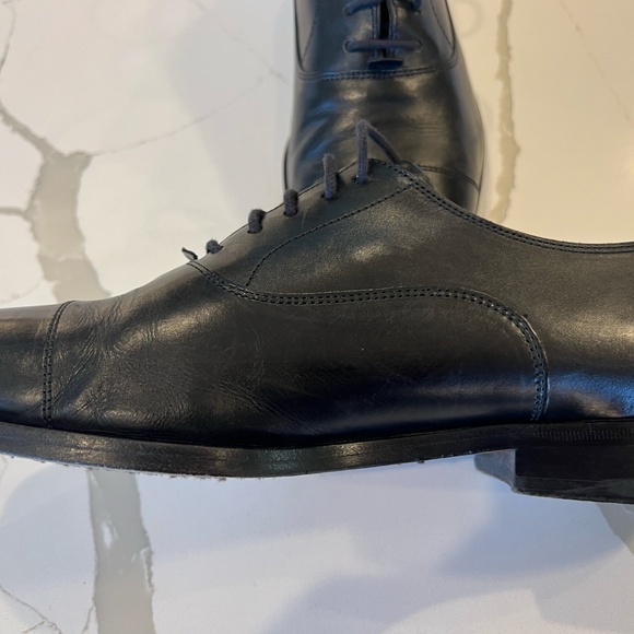 Allen Edmonds Siena Cap-stitch Oxford Dress Shoe.  Black main image 14